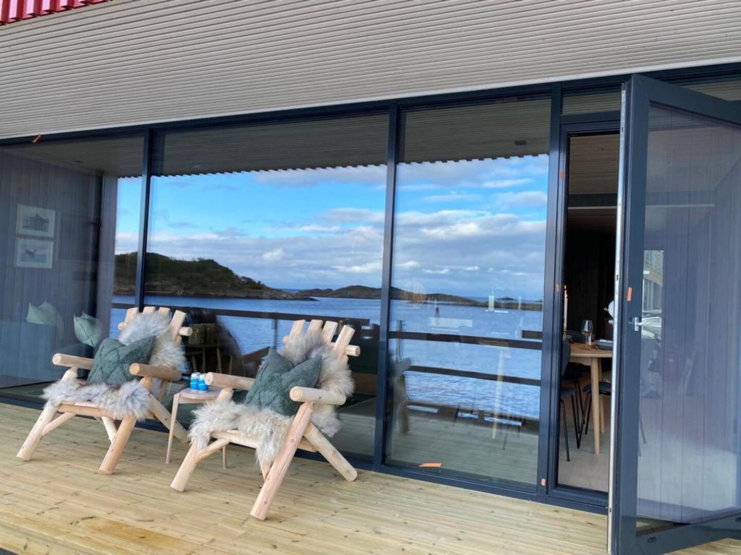 Waterfront Apartment With Panoramic Sea View Henningsaer Εξωτερικό φωτογραφία